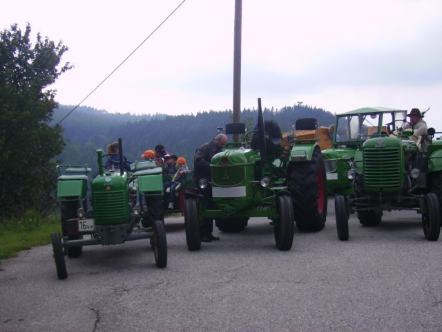 traktorausfahrtnr326072008120.jpg