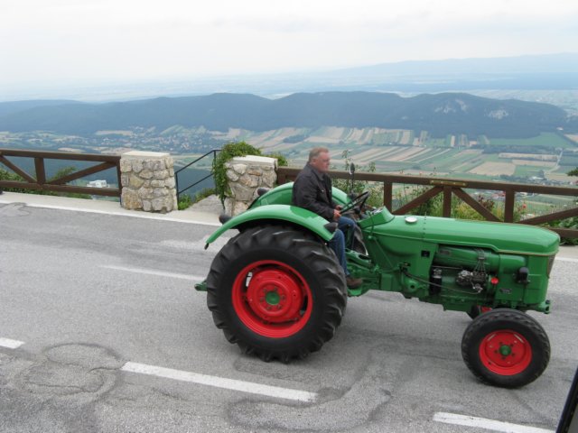 traktorausfahrtnr326072008162.jpg