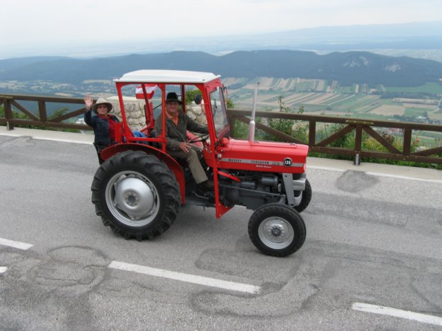 traktorausfahrtnr326072008170.jpg