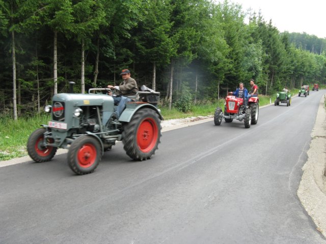traktorausfahrtnr326072008181.jpg