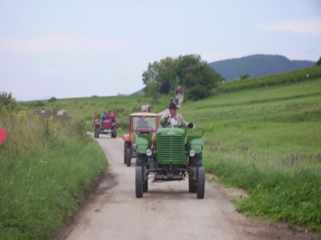 traktorausfahrtnr326072008102.jpg