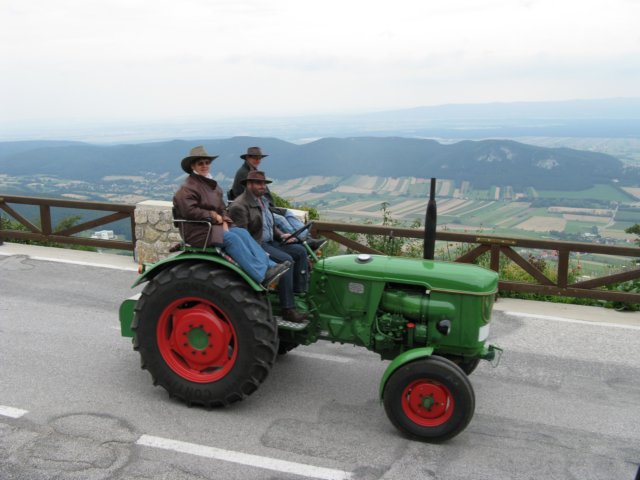 traktorausfahrtnr326072008161.jpg