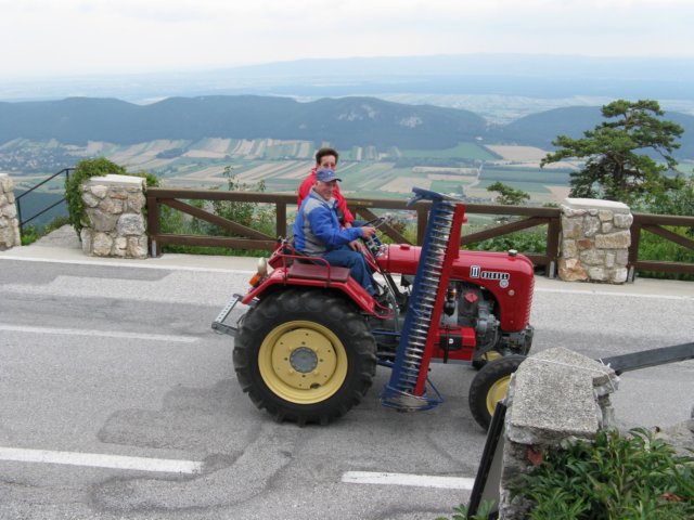 traktorausfahrtnr326072008164.jpg
